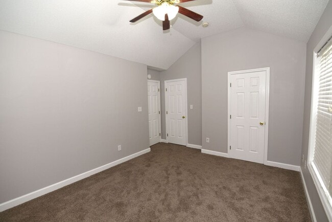 Building Photo - 3712 Cliffridge Dr