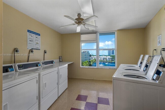 Building Photo - 3800 S Ocean Dr