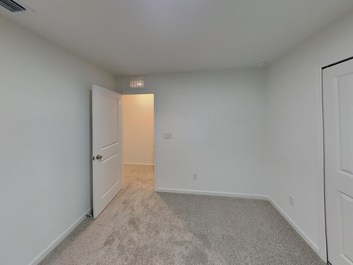 Building Photo - 594 Holly Lks Dr