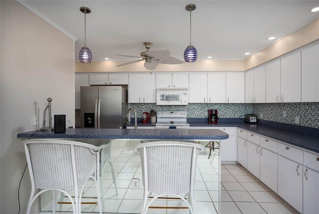 Building Photo - 222 Westwind Dr