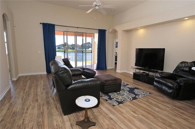Building Photo - 7124 Maysville Ct