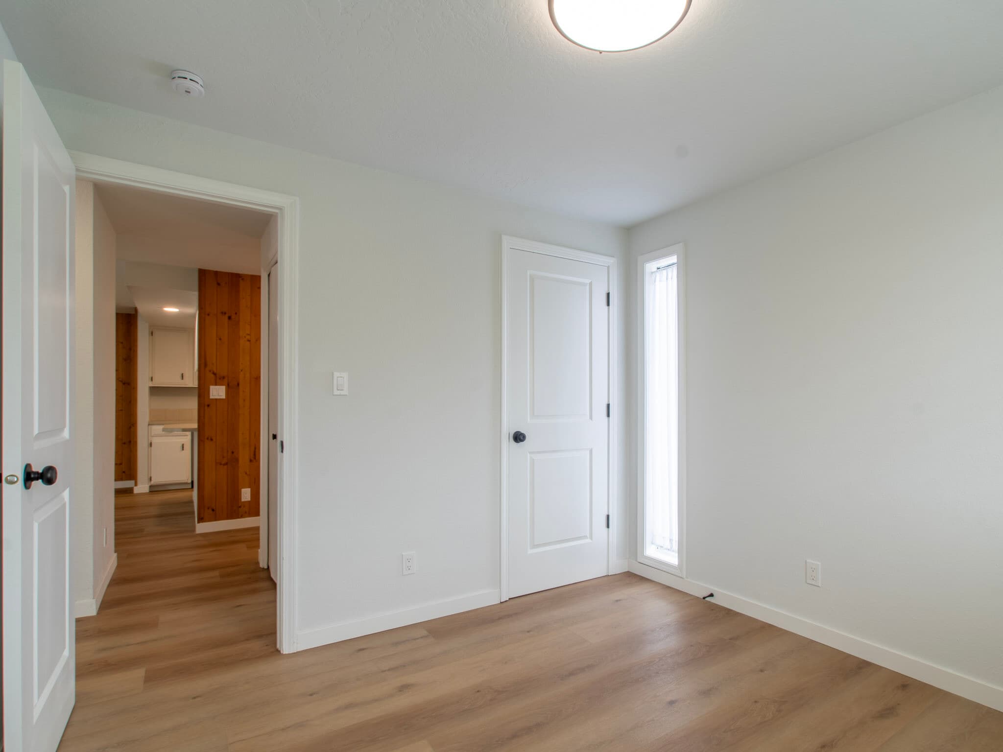 Building Photo - 853 N Gossett Pl