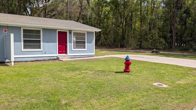 Building Photo - 2601 NE 23rd Ave