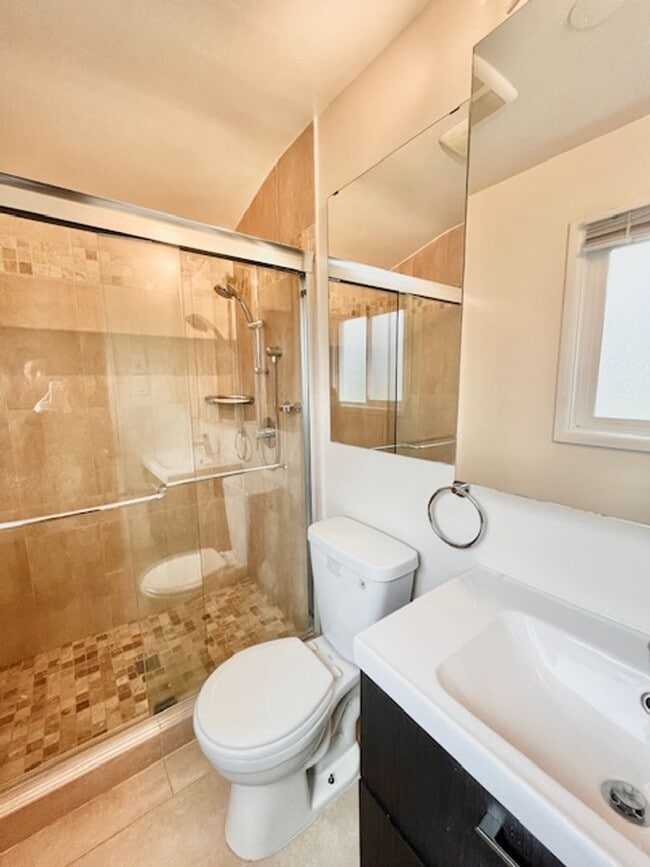 Building Photo - 8308 Whitman Dr