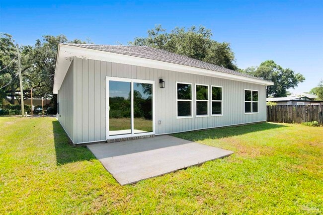 Building Photo - 4 Tennessee Dr