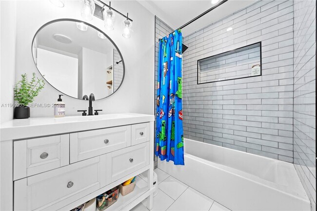 Building Photo - 7835 W 16th Ct