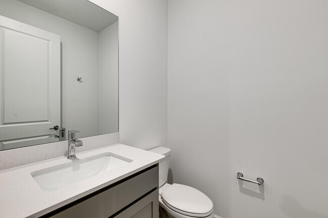 Building Photo - 3170 Streng Ln
