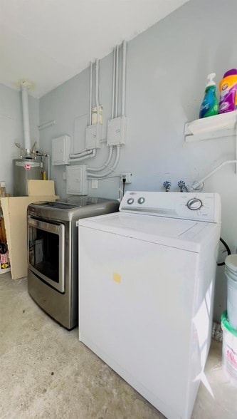 Building Photo - 649 NE 16th Terrace