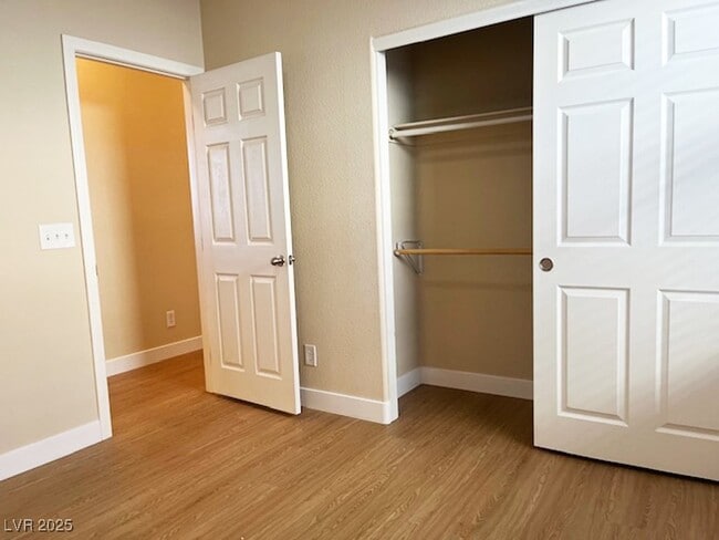 Building Photo - 7078 Glacier River Ave