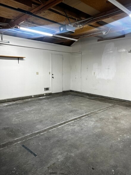 Building Photo - 2716 W Avenue K4