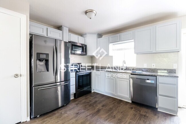 Building Photo - REDUCED PRICE!