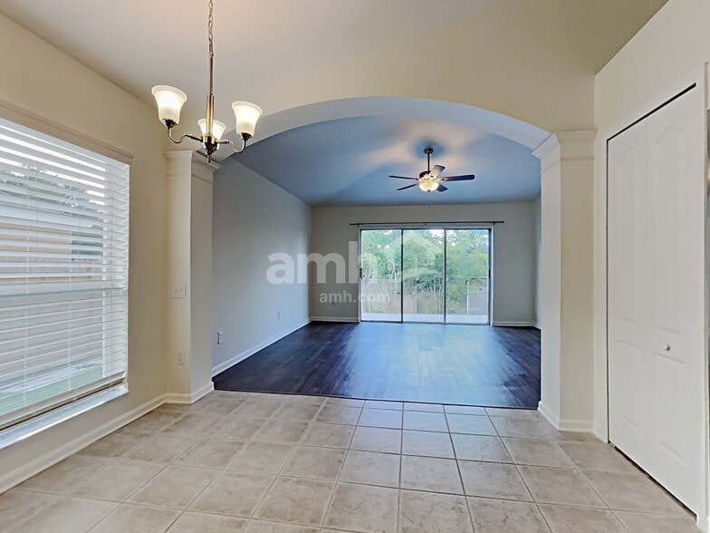 Building Photo - 13244 Early Run Ln