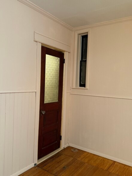Building Photo - 38 E Penn St