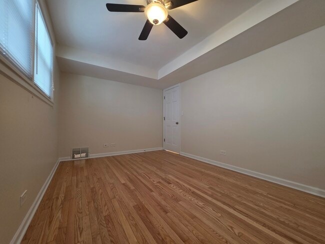 Building Photo - 4122 N Kolmar Ave