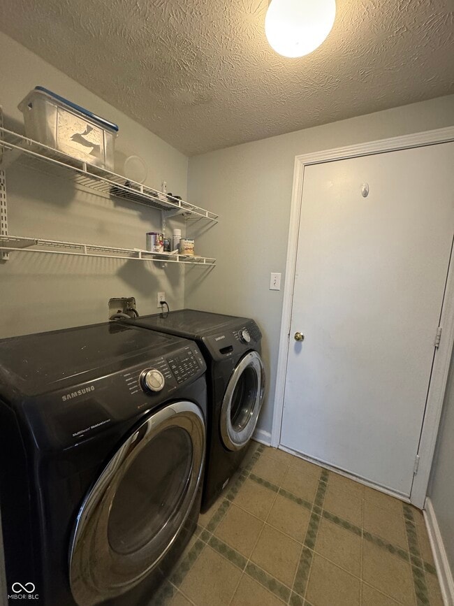 Building Photo - 7308 Wellwood Dr