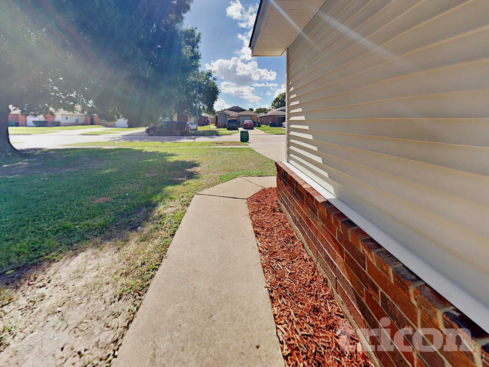 Building Photo - 3210 Kelling St