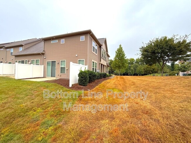 Building Photo - 5688 Garrow Glen Rd