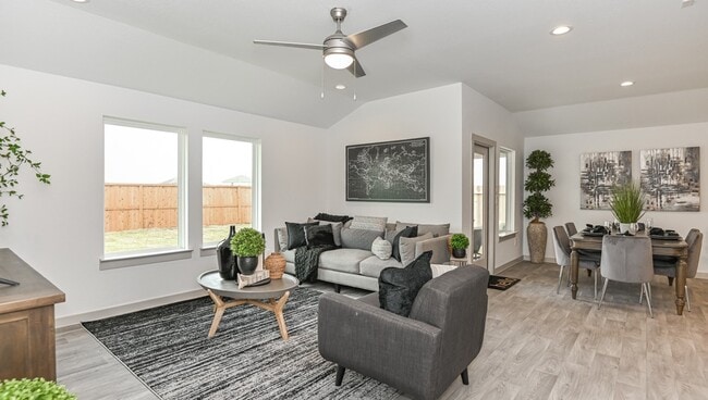 Building Photo - 1106 Briscoe Ct