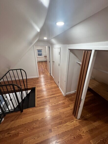 Building Photo - 10719 90th St