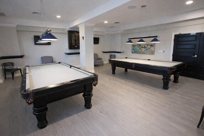 Building Photo - 2501 S Ocean Dr