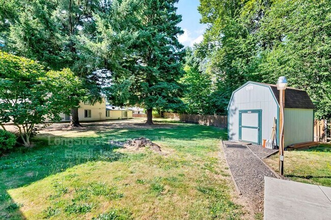 Building Photo - 11353 SW Greenburg Rd