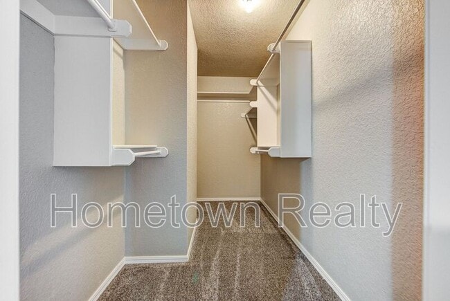 Building Photo - 6460 W Hefner Rd