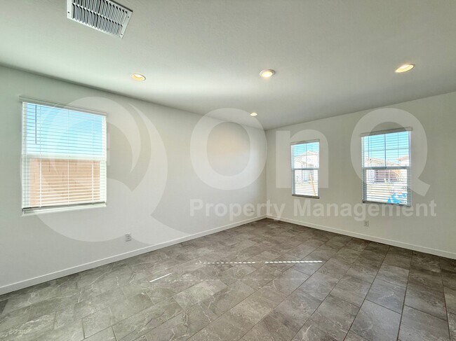 Building Photo - 9543 W Avalon Dr