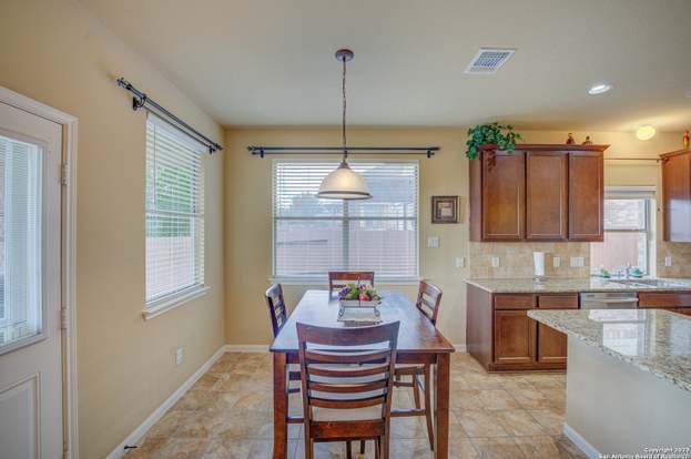 Building Photo - 398 Pecan Meadows