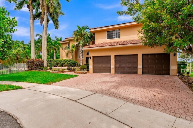 Building Photo - 1333 SW 175th Way