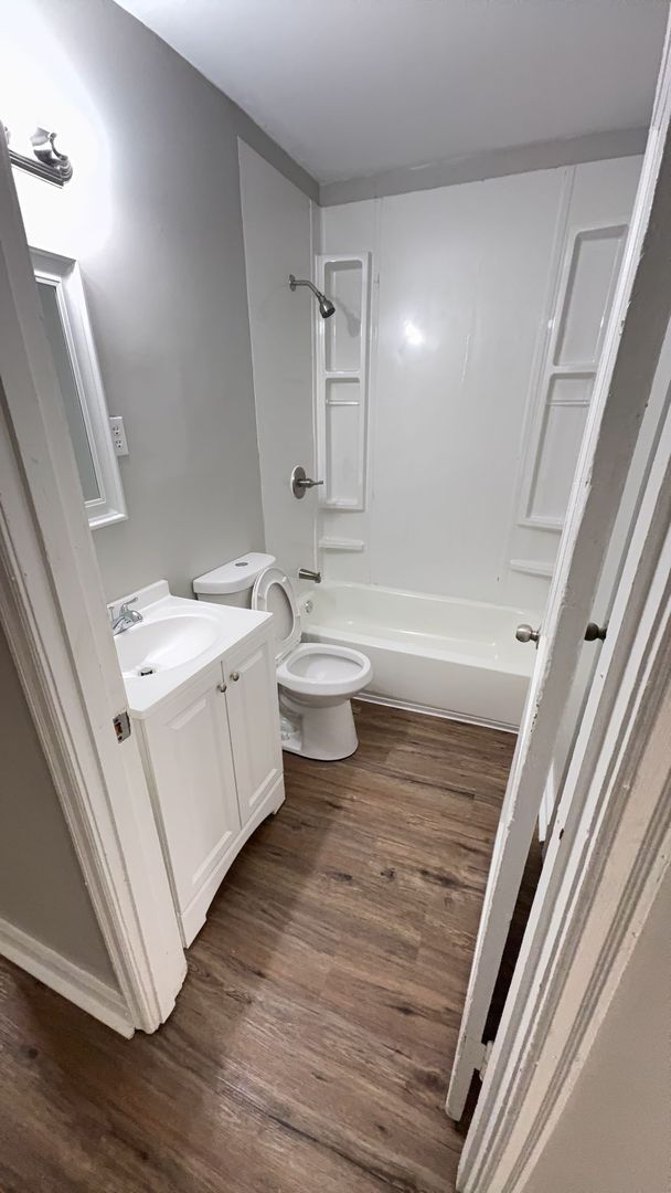 Building Photo - Charming 1 Bedroom, 1 Bath | Open to Section 8