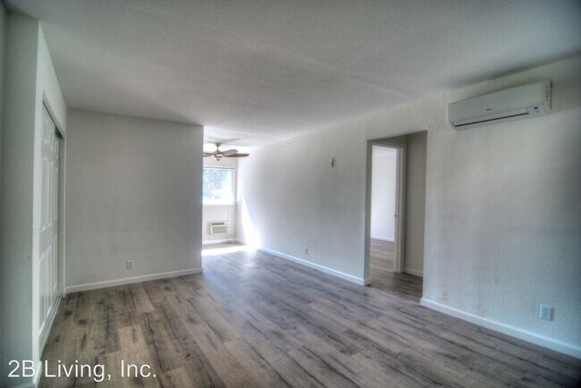 Building Photo - 300 Franciscan Ct