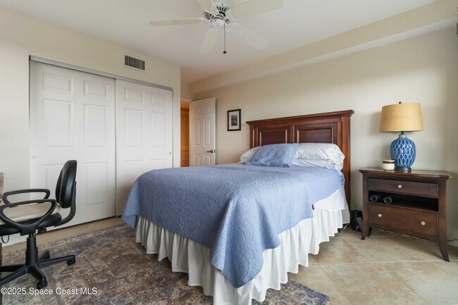 Building Photo - 215 Ballyshannon St