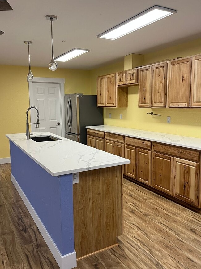 Building Photo - 1BED1BATH - Spacious Country Living in the City - BONUS ROOM, MINI SPLIT AC, PRIVATE PARKING, FEN...