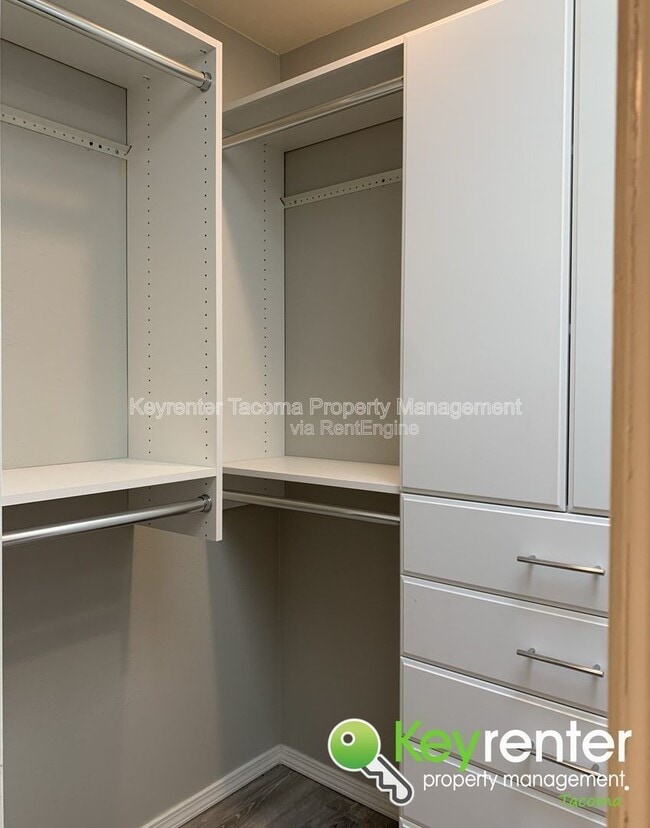 Building Photo - 3009 208th Ave E