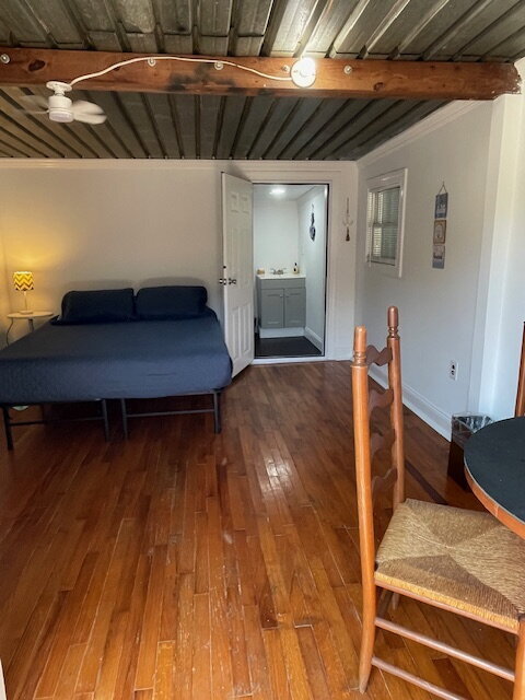 Building Photo - Country Setting.  Charming Fully furnished Cabin with Utilities included! Available August 1st.