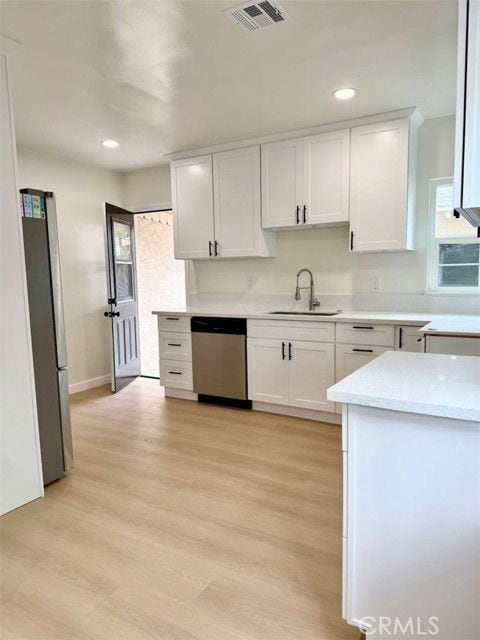 Building Photo - 5912 Carpenter Ave