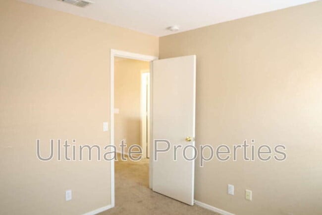 Building Photo - 12237 W Larkspur Rd