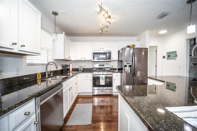 Building Photo - 9245 SE 178th Madeline Ln
