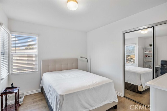 Building Photo - 1046 W 253rd St