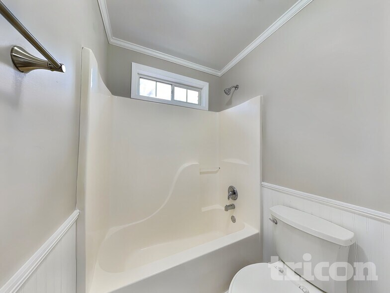 Building Photo - 1503 Elena Dr