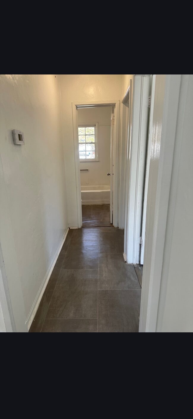 Building Photo - 2001 W 28th Ave