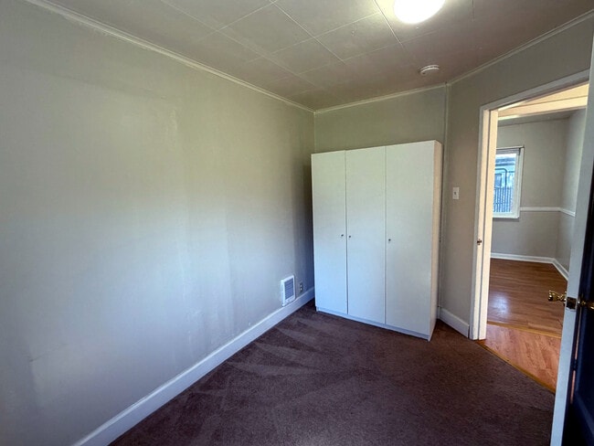 Building Photo - 1311 S 3rd Ave