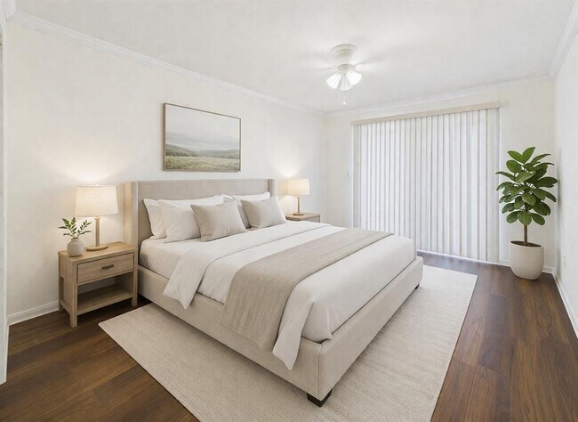 Building Photo - 501 W 26th St