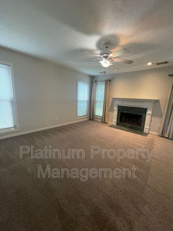 Building Photo - 1020 Twin Brook Ct NW