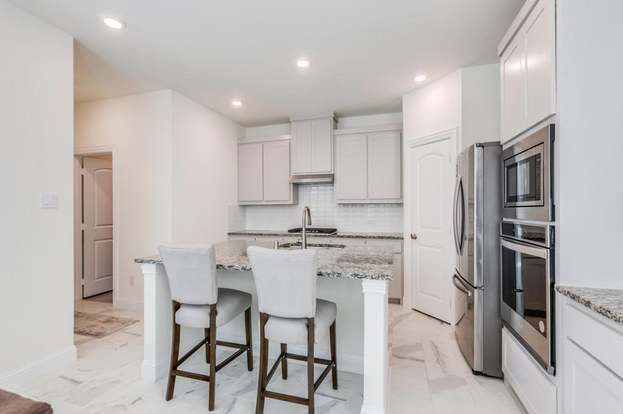 Building Photo - 337 Gleneagles Dr