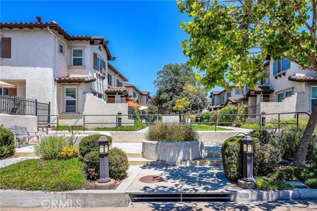 Building Photo - 154 Via Katrina