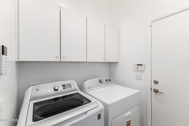 Building Photo - 16946 N 49th Way