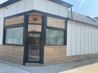 Building Photo - Modern 1-Bedroom Loft in Bay View – Update...