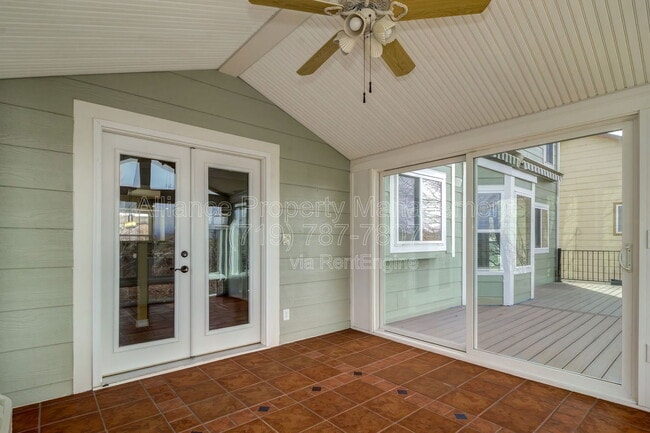 Building Photo - 6160 Bestview Way