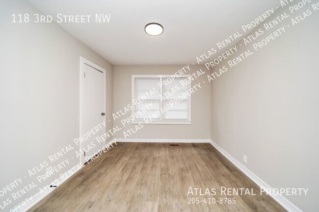 Building Photo - 118 3rd St NW